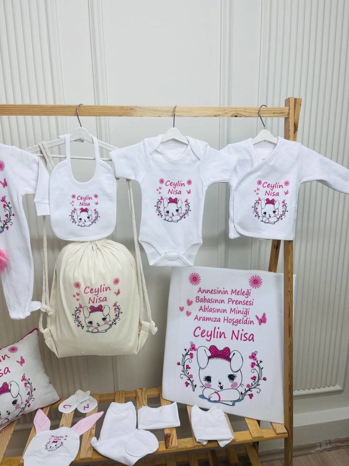 12 Parça Baskılı Tavşan Kız Desenli Hastane Çıkış Set