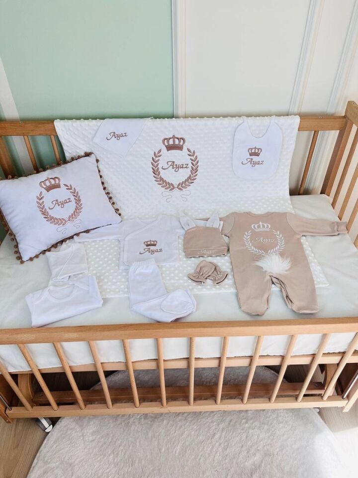 Nakışlı Beyaz Bej Hastane Çıkış Seti Yastıklı Tam Set