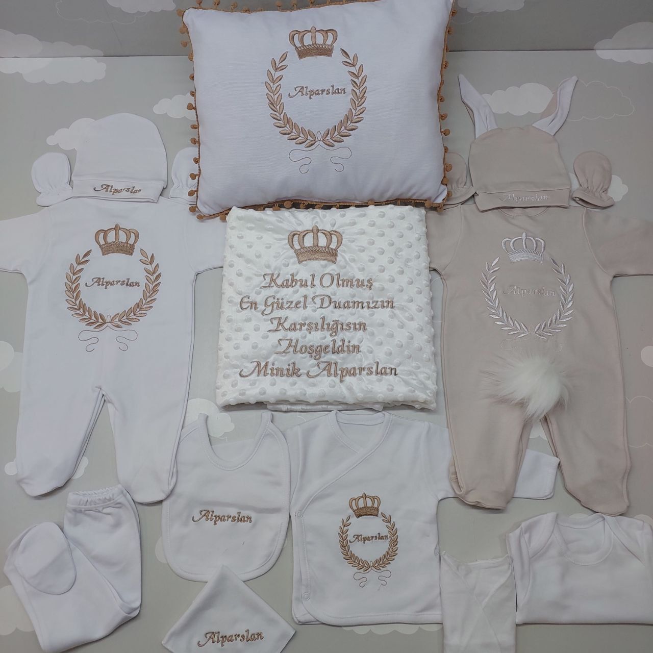 Nakışlı Beyaz Bej 14 Parça Hastane Çıkış Seti