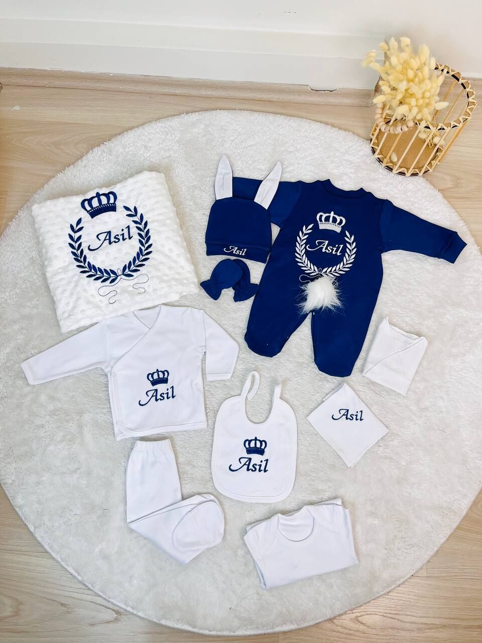 Nakışlı Beyaz Lacivert 10 Parça Hastane Çıkış Seti
