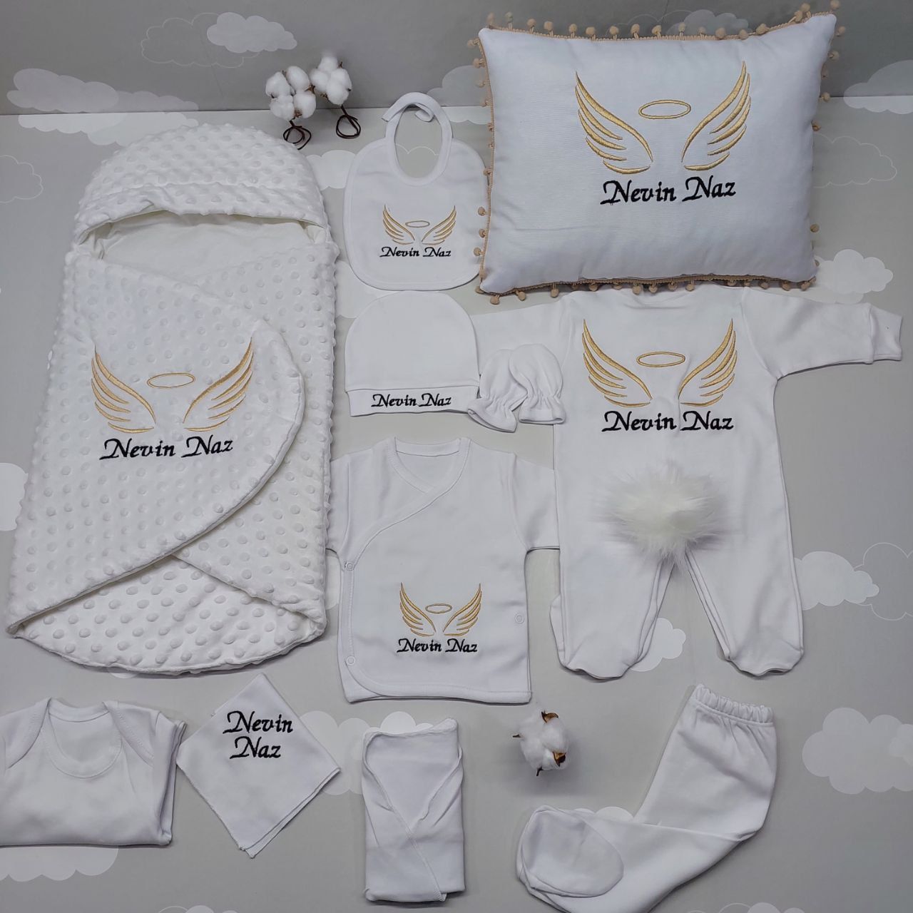 Kundaklı Nakışlı Beyaz Gold Tam Set