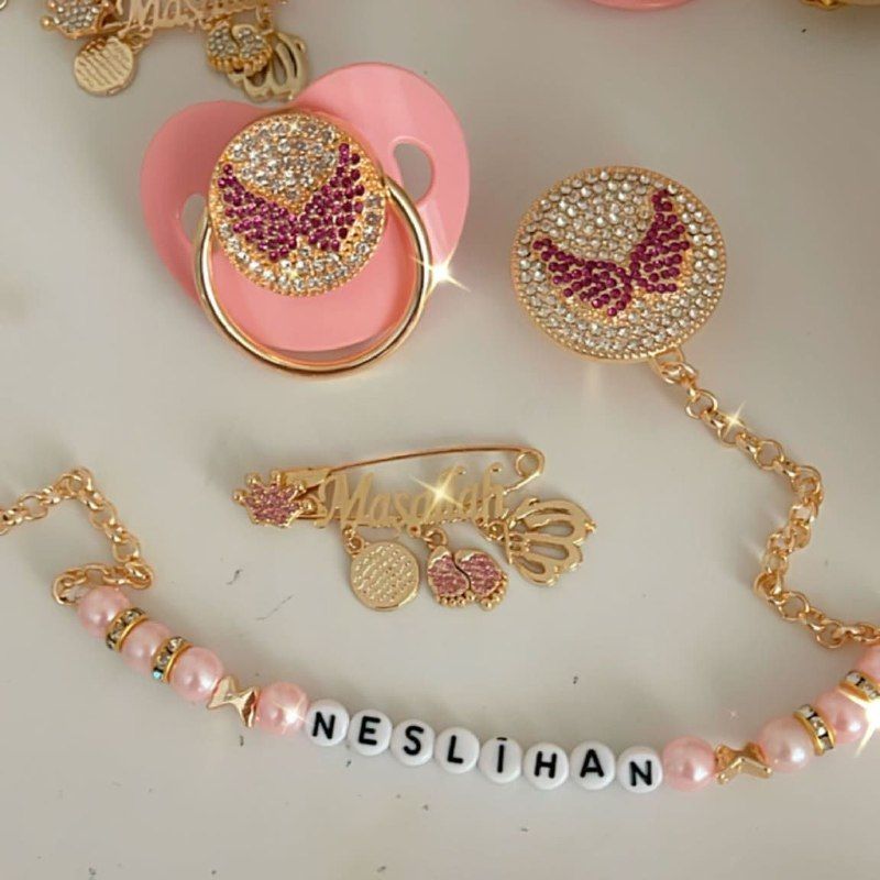 İsimli Emzik Zinciri