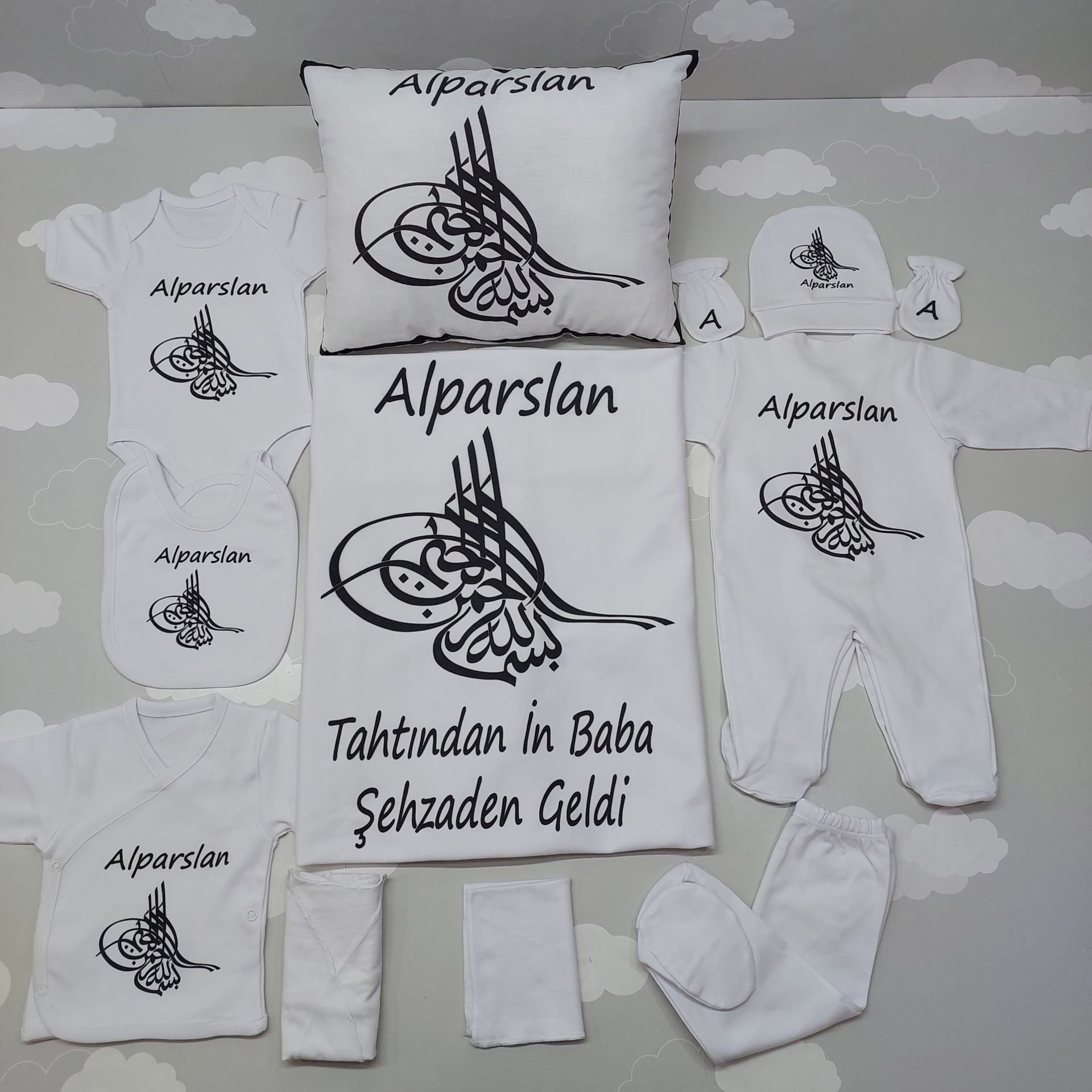12 Parça Baskılı Beyaz Siyah Hastane Çıkış Set