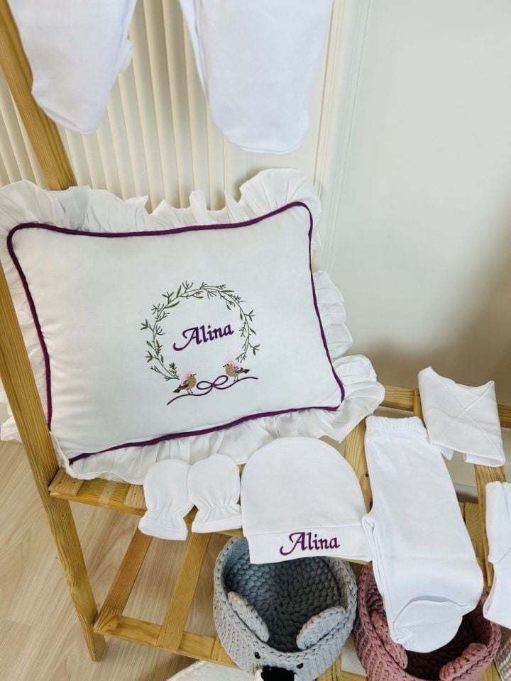 Nakışlı Beyaz Mor Desen Yastıklı Tam Hastane Çıkış Seti