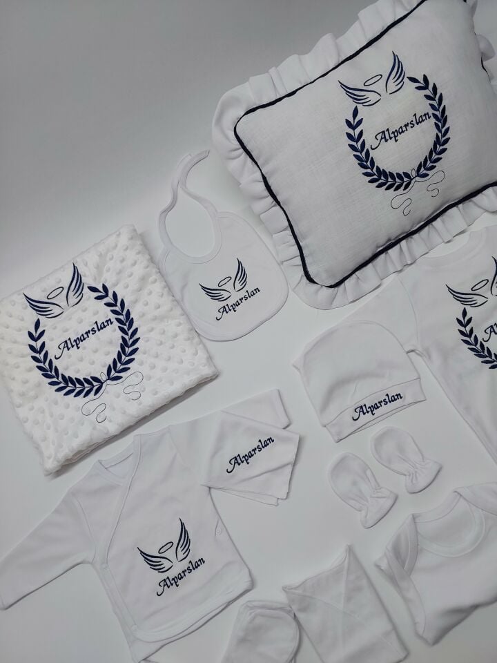 Nakışlı Beyaz Laci Desen Hastane Çıkış Seti Yastıklı Tam Set