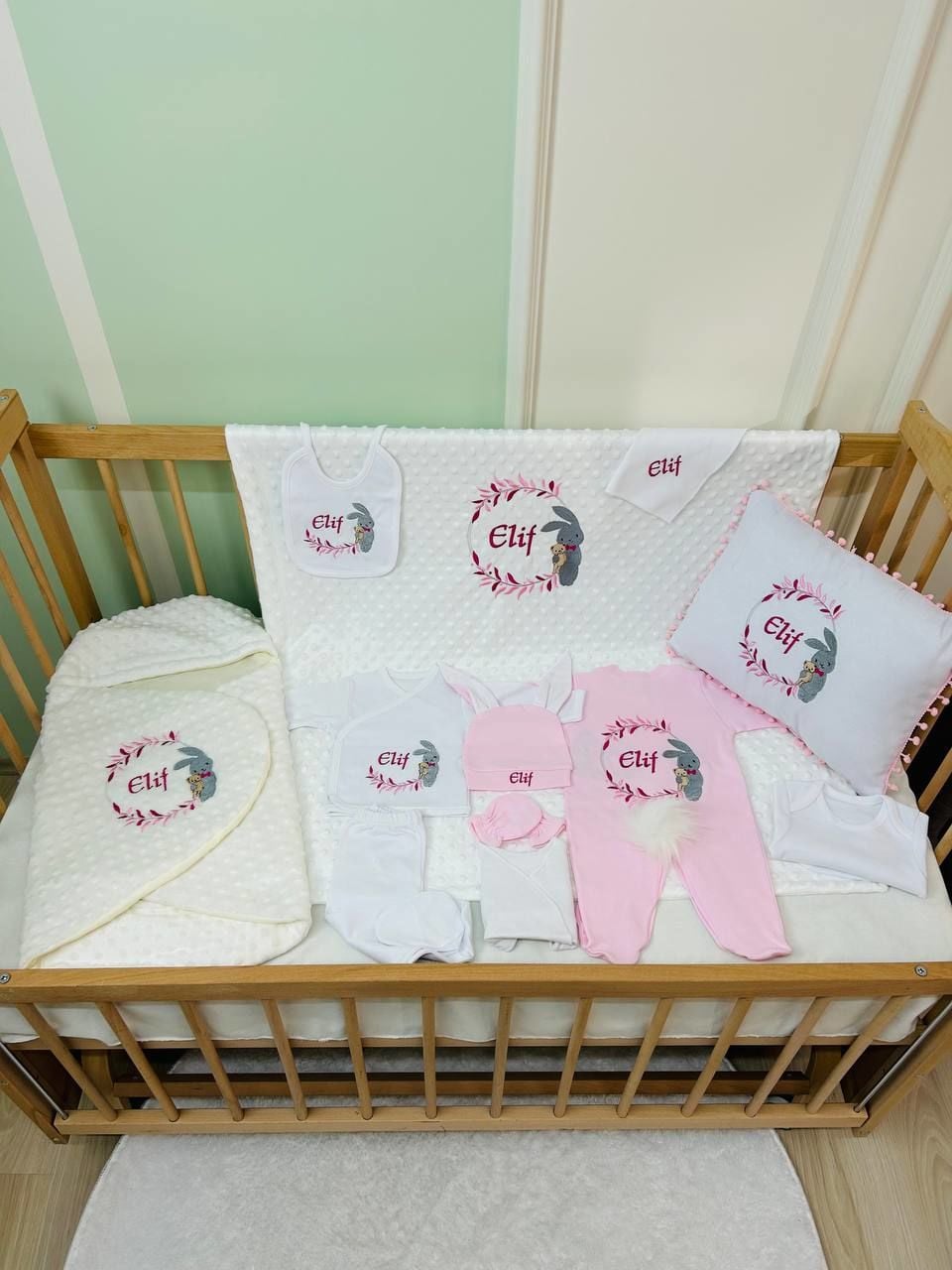 Avantajlı 12 Parça Tavşan Nakışlı Set