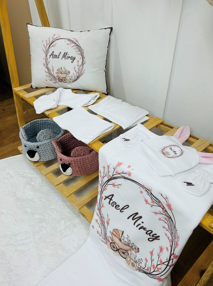 12 Parça Baskılı Bebek Arabası Desenli Hastane Çıkış Set
