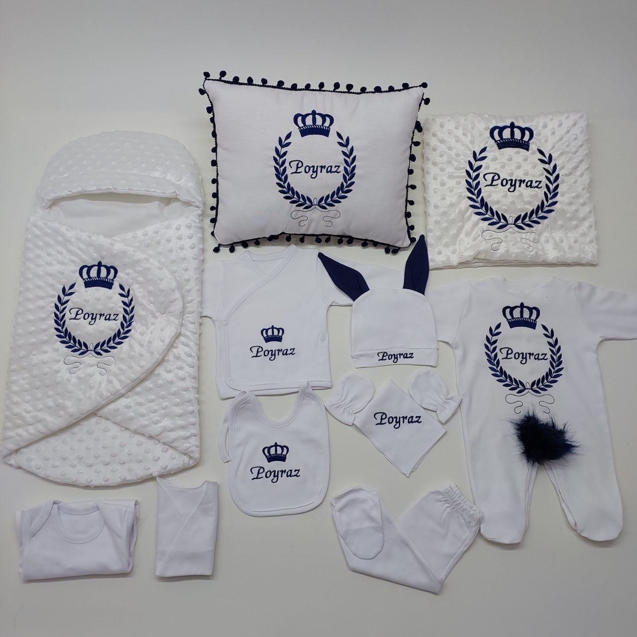 Avantajlı 12 Parça Beyaz Lacivert Nakışlı Set