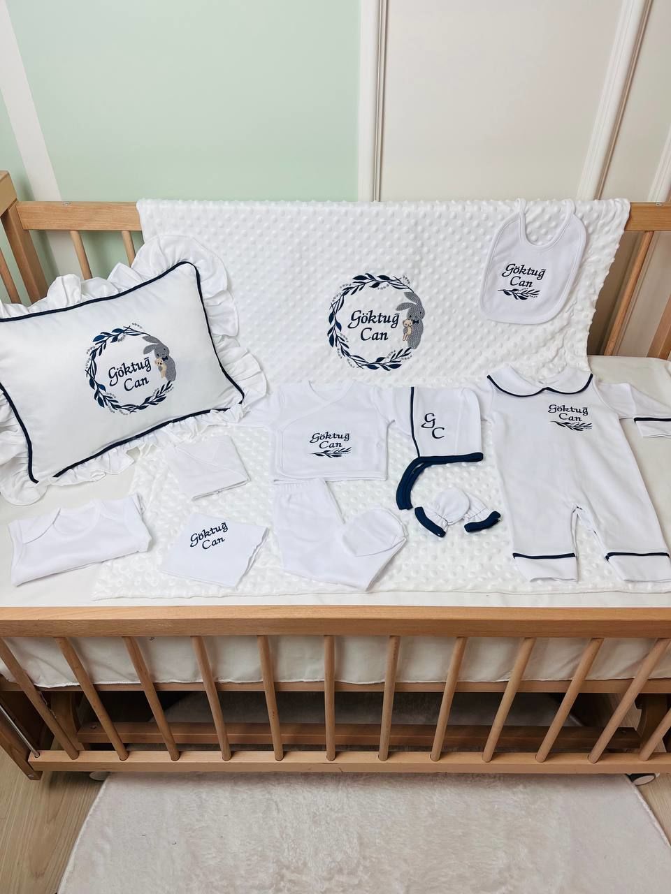 Lacivert Biyeli Nakışlı Tavşan Desenli Hastane Çıkış Seti