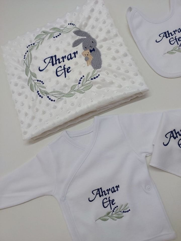 Lacivert Biyeli Nakışlı Tavşan Desenli Hastane Çıkış Seti