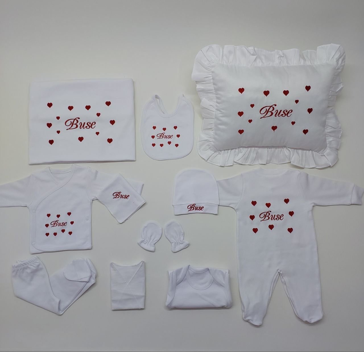 Nakışlı Kalp Desenli Hastane Çıkış Seti Yastıklı Tam Set