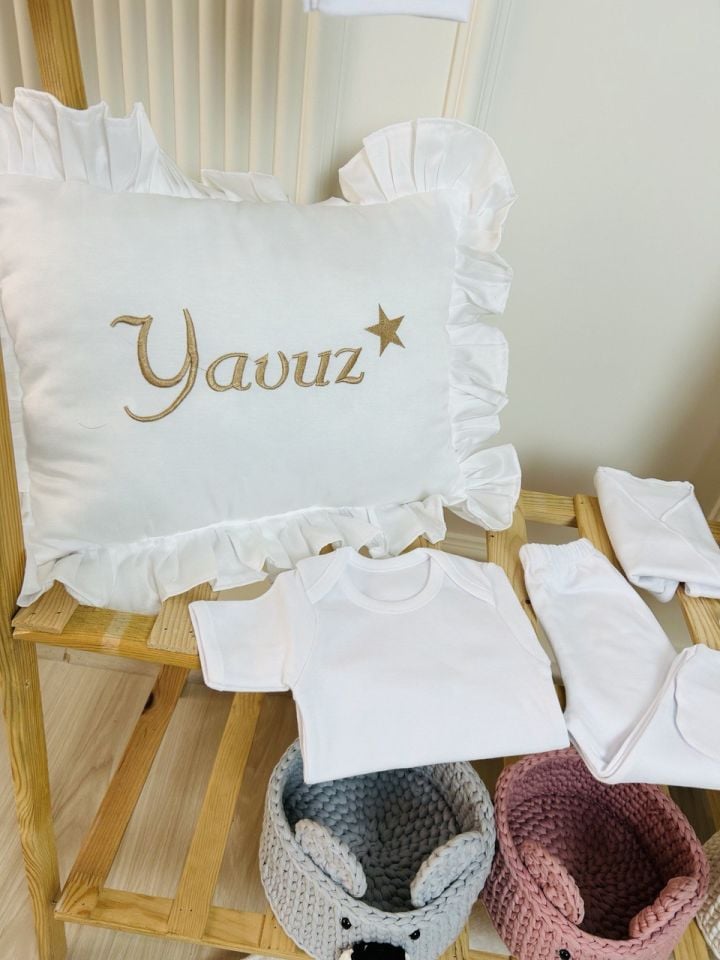 Latte Biyeli Nakışlı Yıldız Desenli Hastane Çıkış Seti
