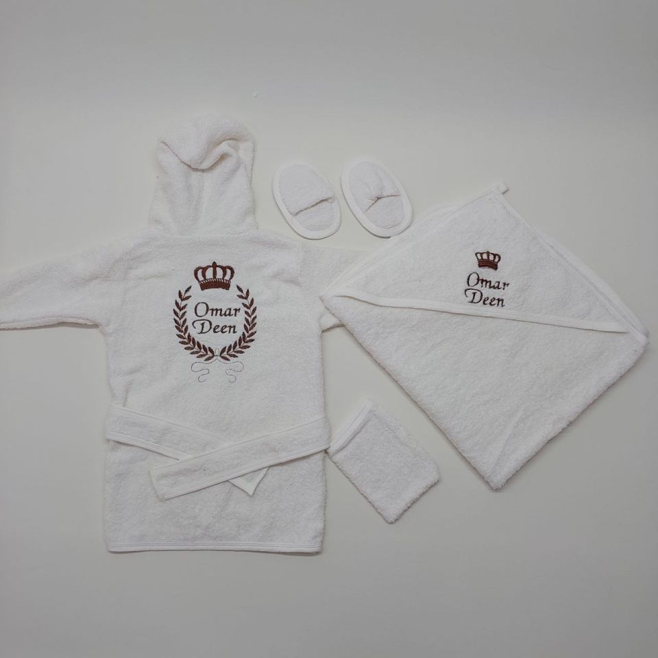 Beyaz Koyu Kahve Taç Desenli Bornoz Takımı