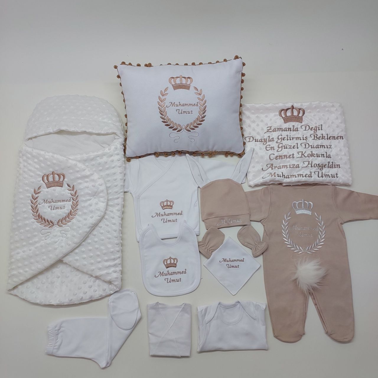 Avantajlı 12 Parça Beyaz Bej Desenli Nakışlı Set