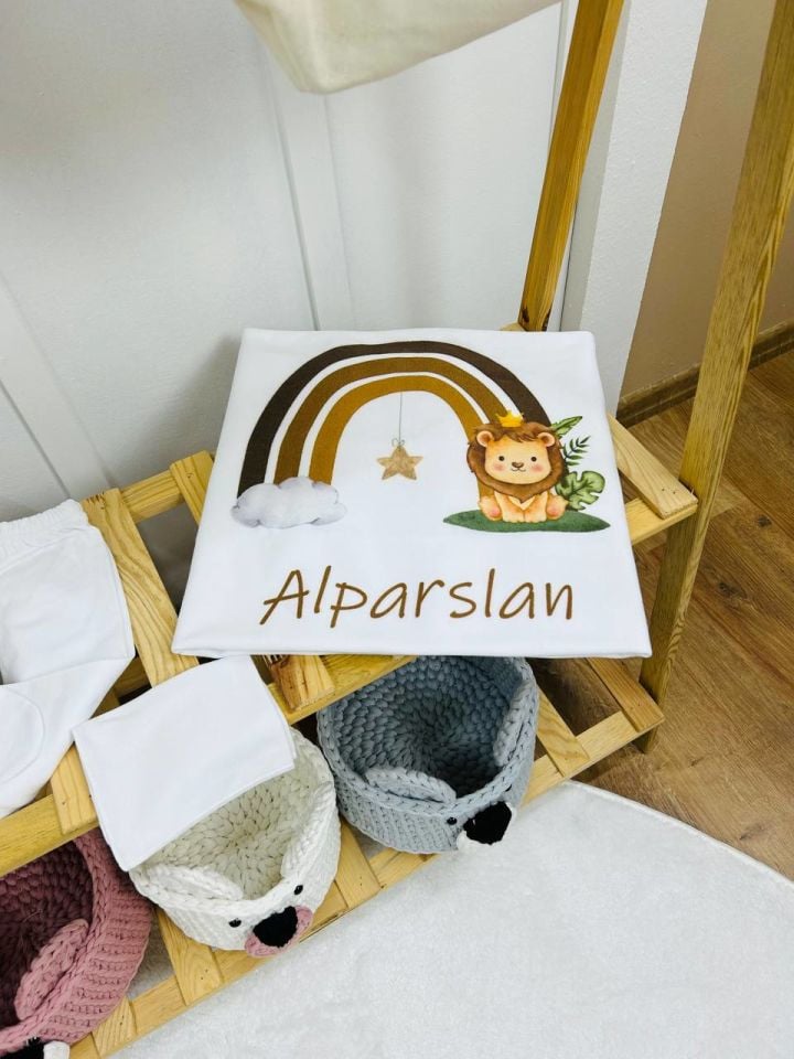12 Parça Baskılı Gökkuşağı Aslan Desenli Hastane Çıkış Set