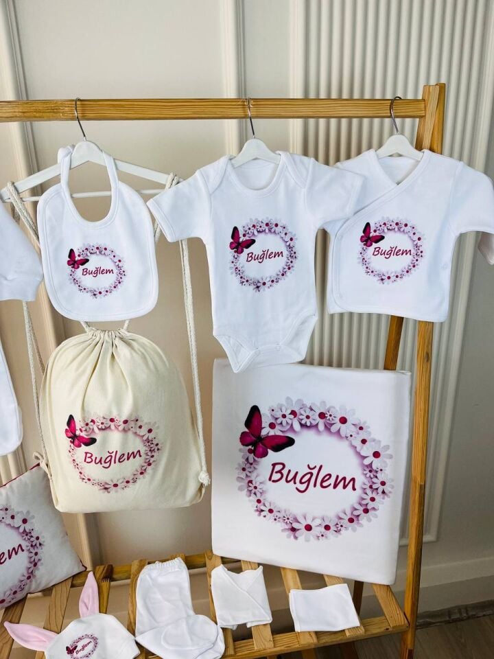 12 Parça Baskılı Pembe Kelebek Desenli Hastane Çıkış Set