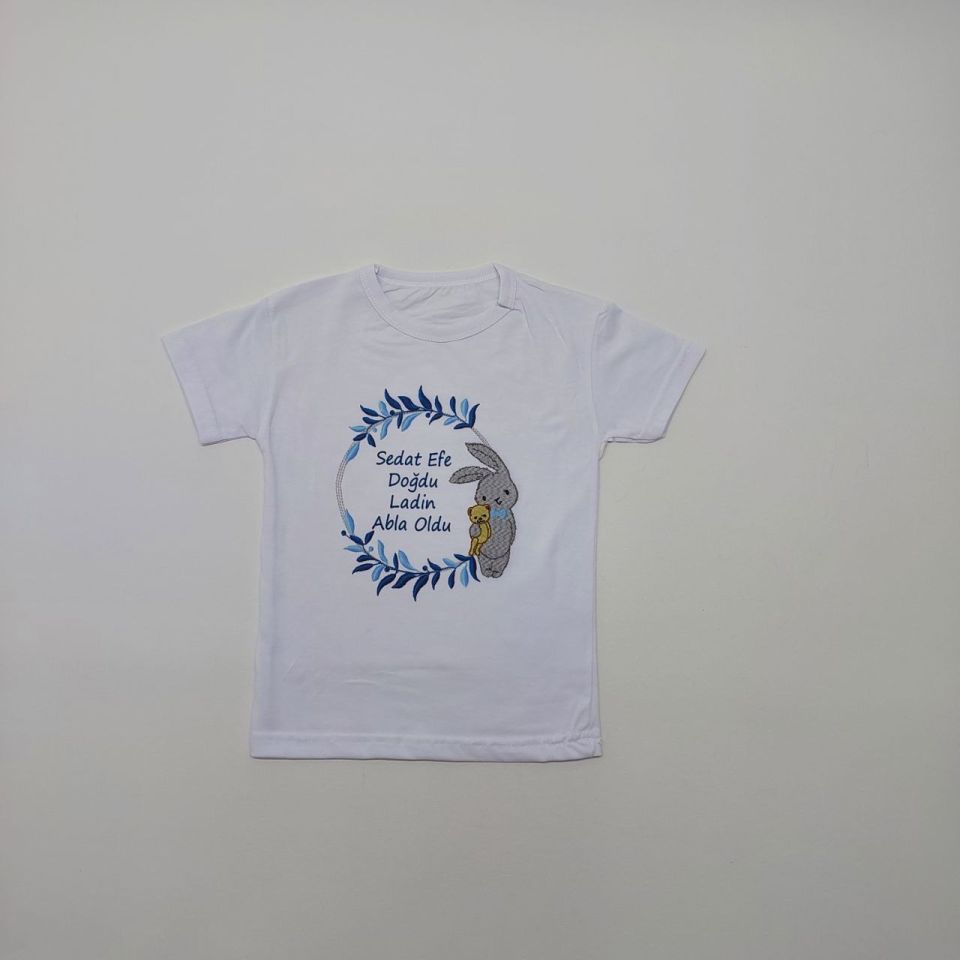 Gri Mavi Tavşan Model Abi-Abla Oldum Yazılı Tişört