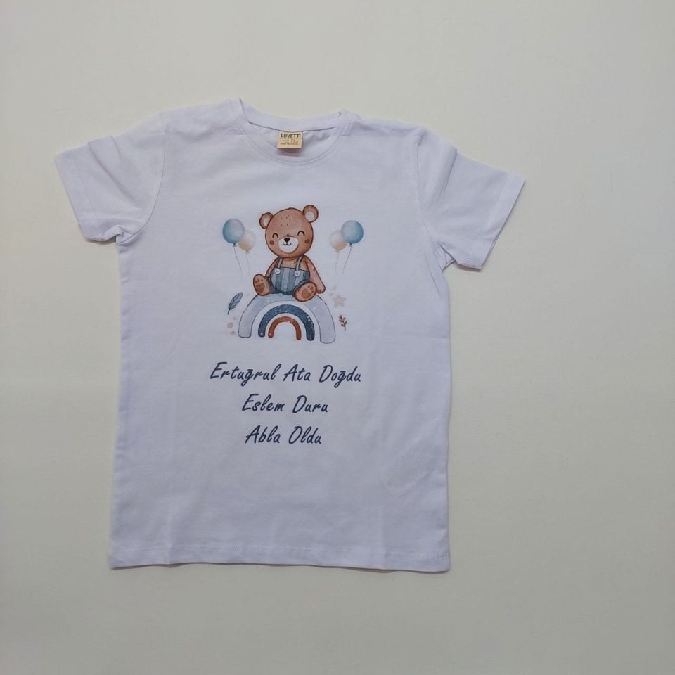 Gökkuşağı Üzerinde Ayı Baskılı Abi-Abla Oldum Yazılı Tişört