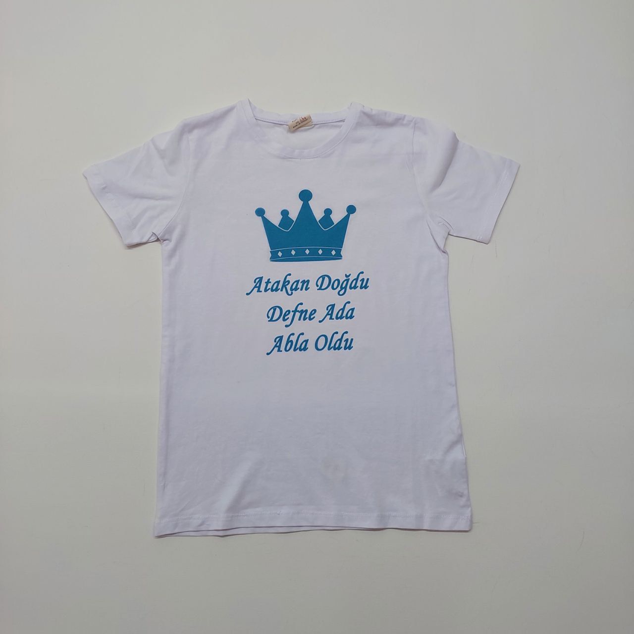 Kral Taçı Desenli Baskılı Abi-Abla Oldum Yazılı Tişört