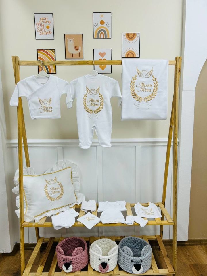 Nakışlı Gold Desenli Hastane Çıkış Seti Yastıklı Tam Set