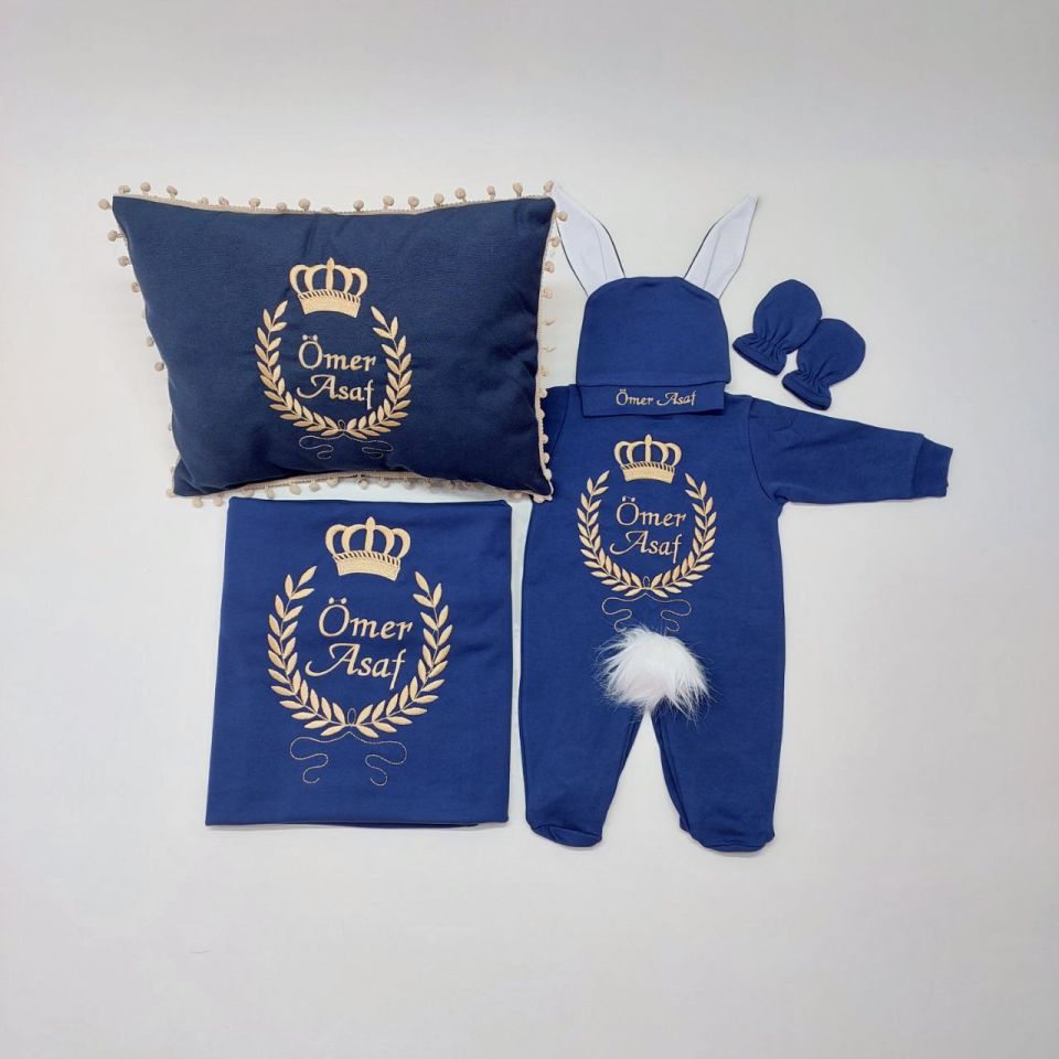 Lacivert Gold Taç Desenli Nakışlı Beş Parça Hastane Çıkışı