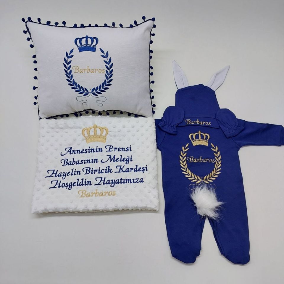 İki Renk Taç Desenli Nakışlı Beş Parça Hastane Çıkışı