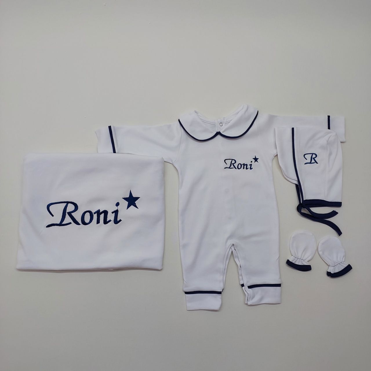 Lacivert Yıldız Desenli Nakışlı Dört Parça Hastane Çıkışı