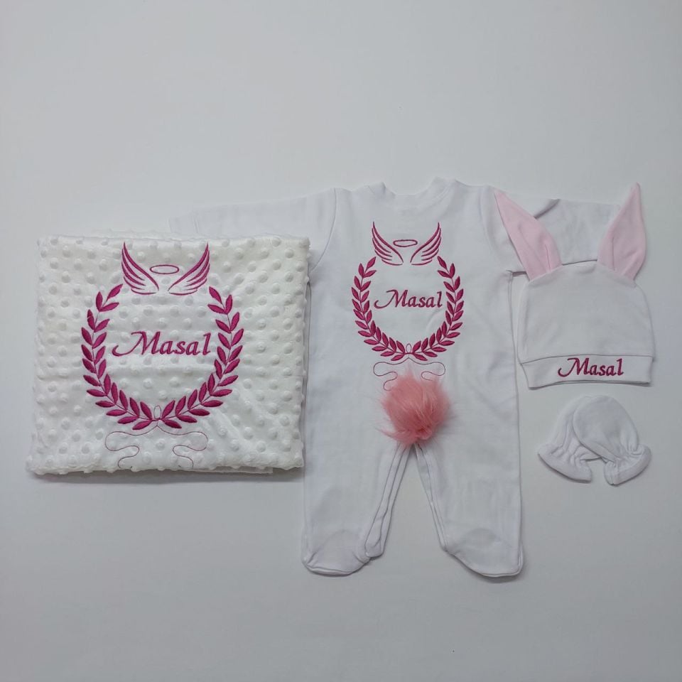 Pembe Kanat Desenli Nakışlı Dört Parça Hastane Çıkışı