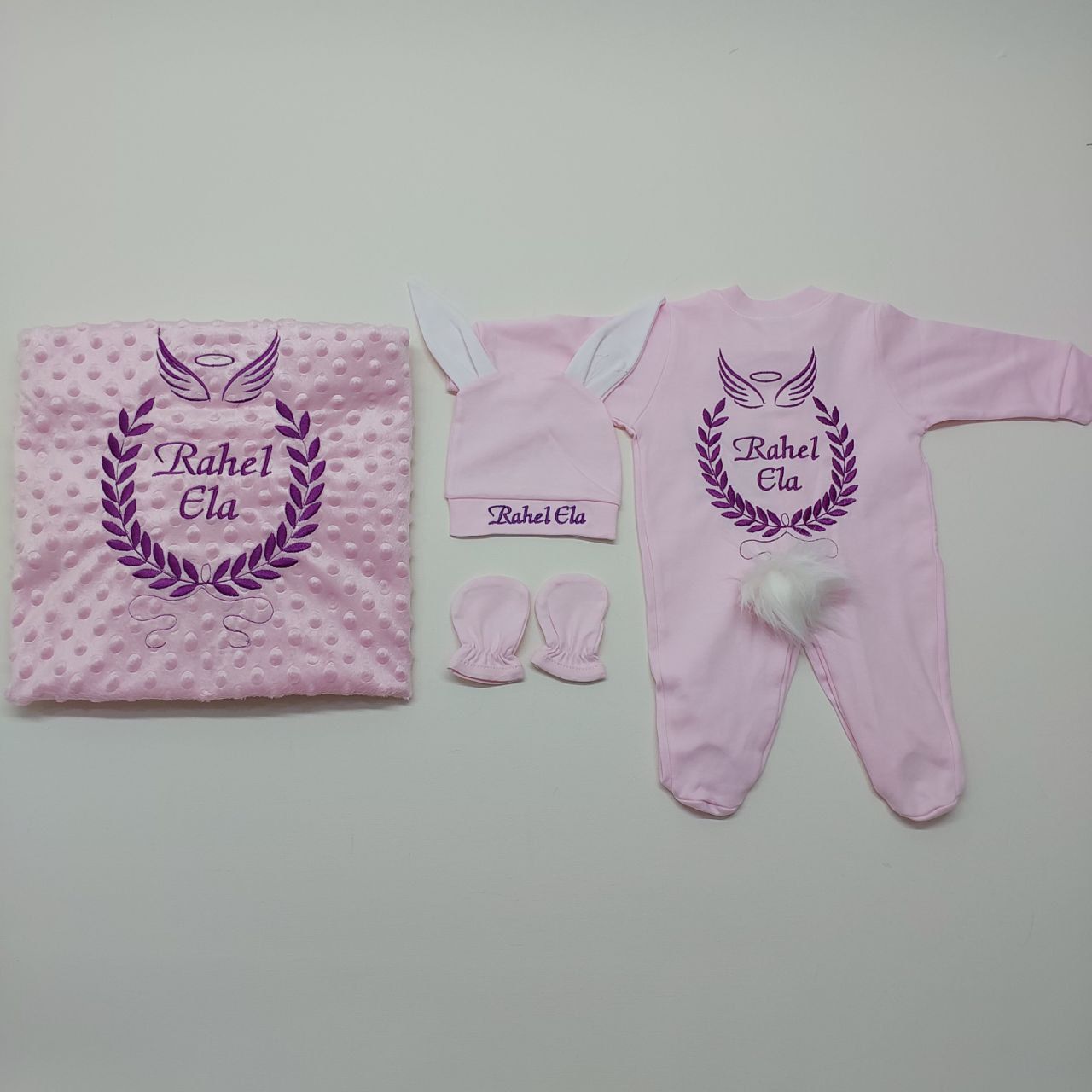 Mor Kanat Desenli Nakışlı Dört Parça Hastane Çıkışı