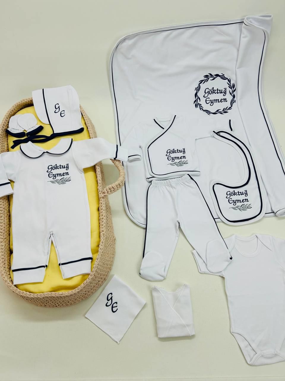 Lacivert Tamamı Biyeli Nakışlı Hastane Çıkış Seti