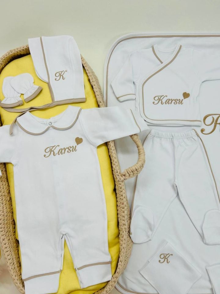 Kahverengi Tamamı Biyeli Nakışlı Hastane Çıkış Seti