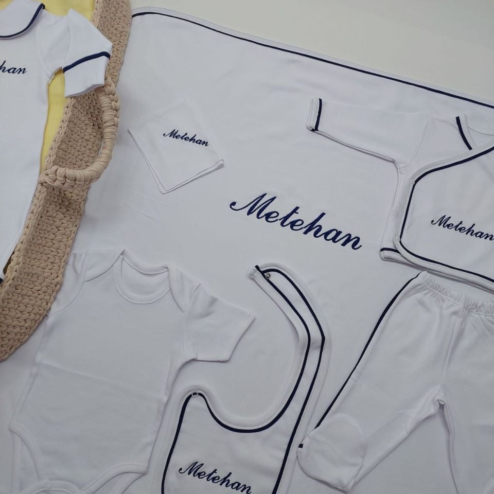 Lacivert Tamamı Biyeli Nakışlı Hastane Çıkış Seti