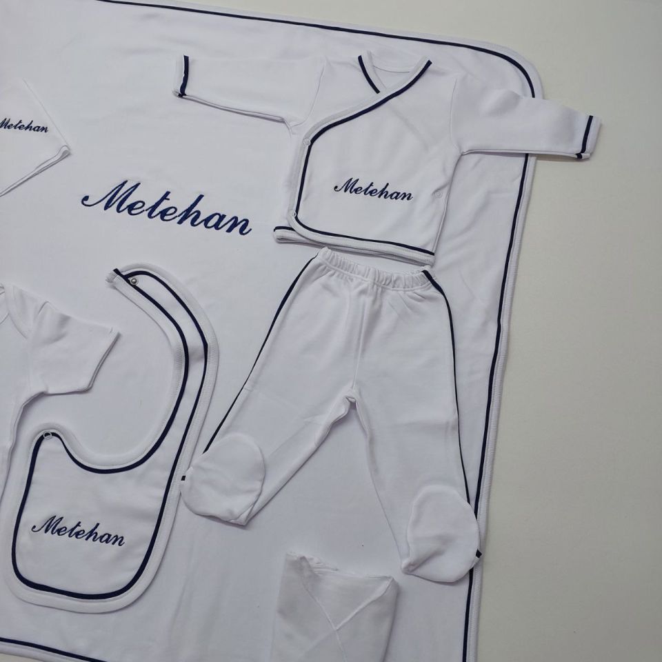 Lacivert Tamamı Biyeli Nakışlı Hastane Çıkış Seti