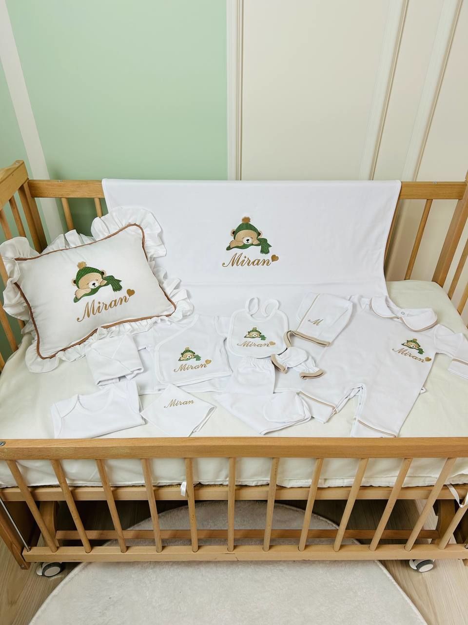 Uyuyan Ayıcık Desen Nakışlı Hastane Çıkış Seti