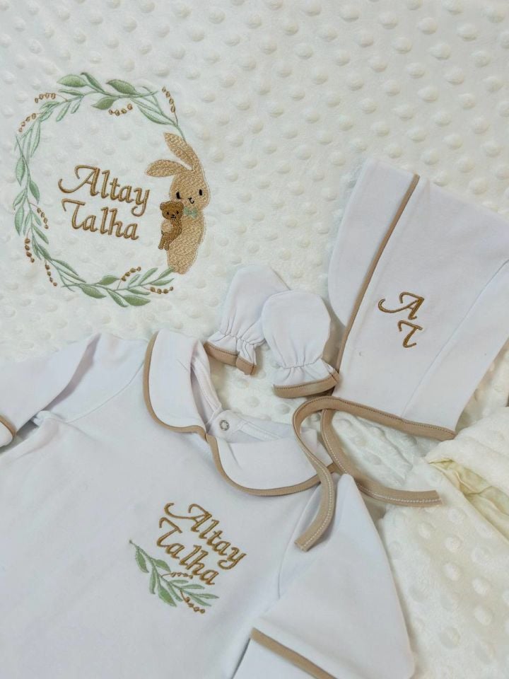 12 Parça Yeşil Kahve Tavşan Nakışlı Tam Set