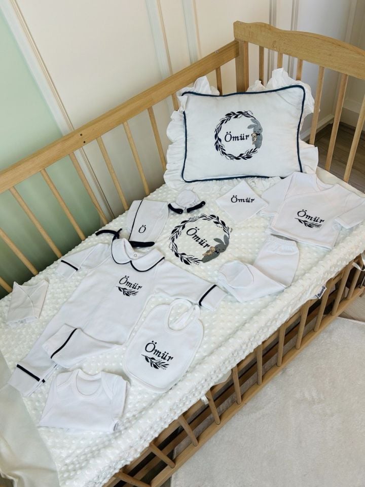 Lacivert Biyeli Nakışlı Tavşan Desen Hastane Çıkış Seti