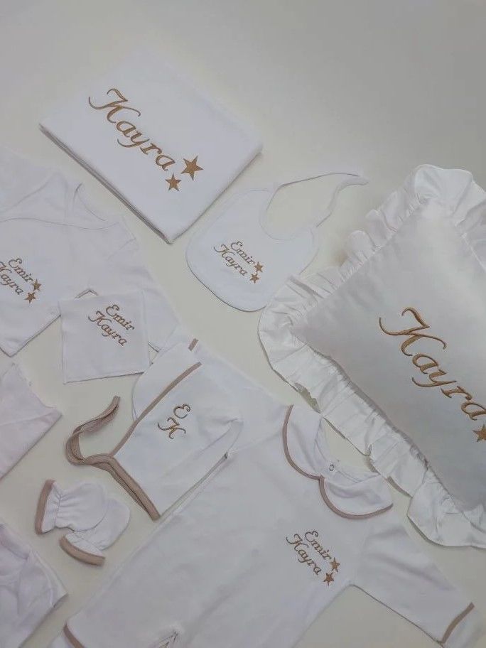 Latte Biyeli Nakışlı İki Yıldız Desenli Hastane Çıkış Seti