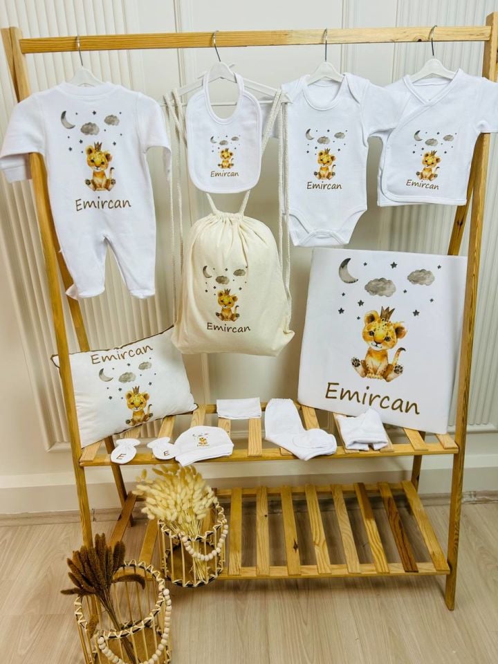12 Parça Baskılı Kral Aslan Desenli Hastane Çıkış Set