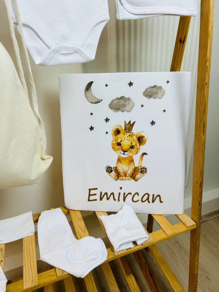 12 Parça Baskılı Kral Aslan Desenli Hastane Çıkış Set