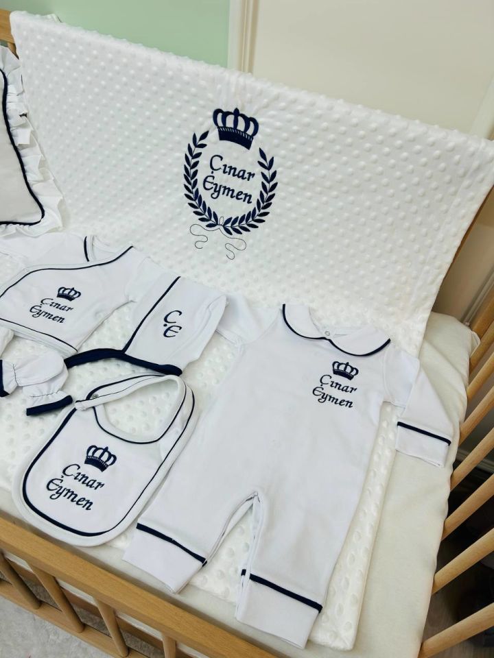 İsme Özel Tamamı Biyeli Nakışlı Hastane Çıkış Seti