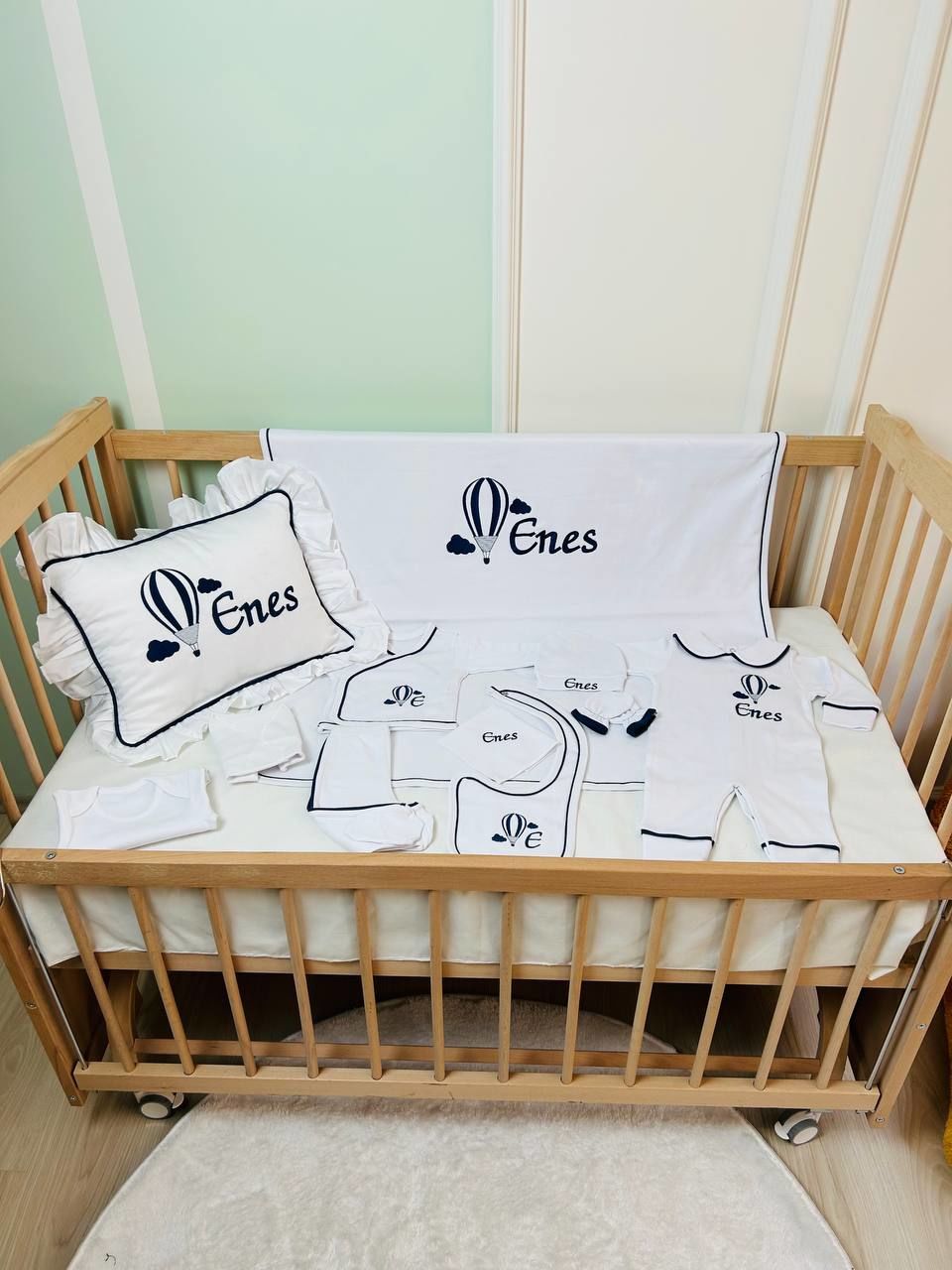 İsme Özel Tamamı Biyeli Nakışlı Hastane Çıkış Seti