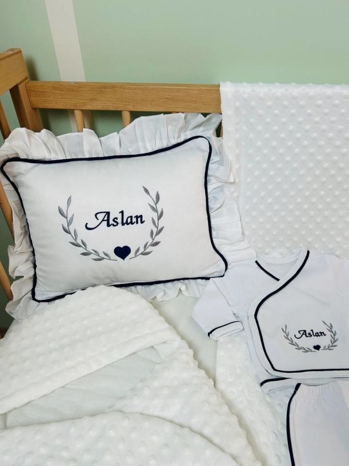 Tamamı Biyeli Kalpli Kundaklı Hastane Çıkış Seti