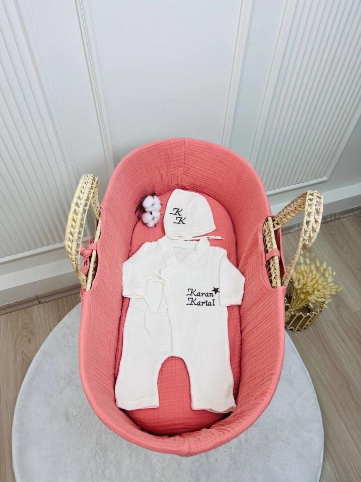 İsme Özel Nakış İşlemeli 4katlı Müslin Tulum Şapka