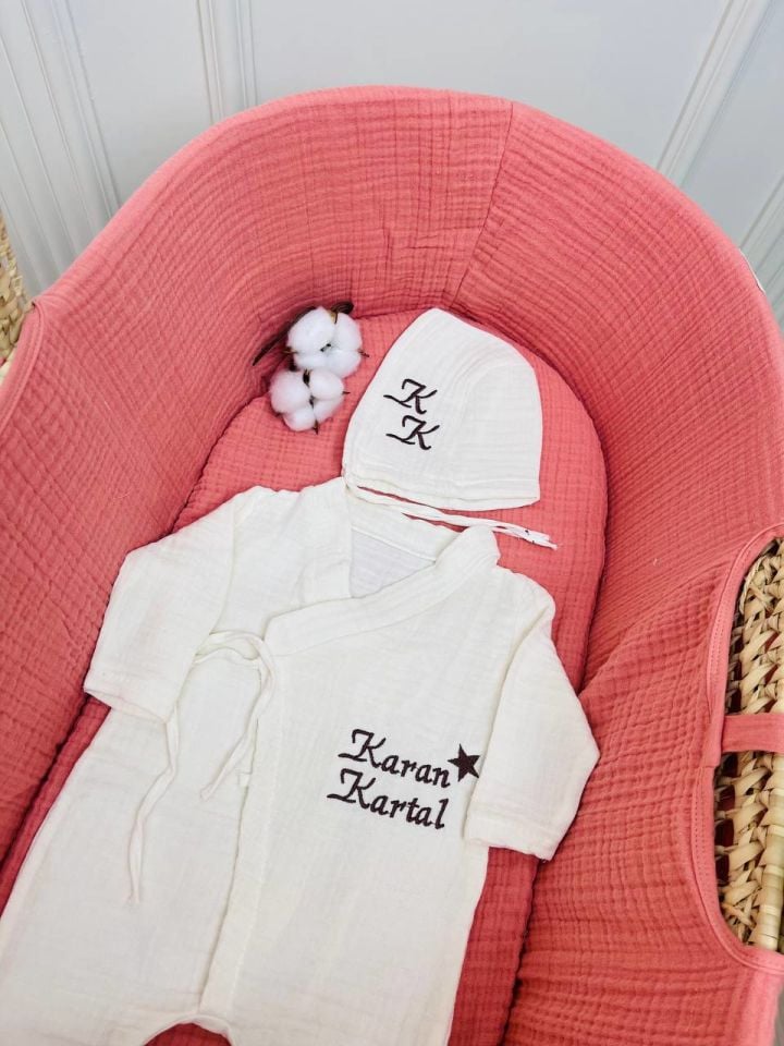 İsme Özel Nakış İşlemeli 4katlı Müslin Tulum Şapka