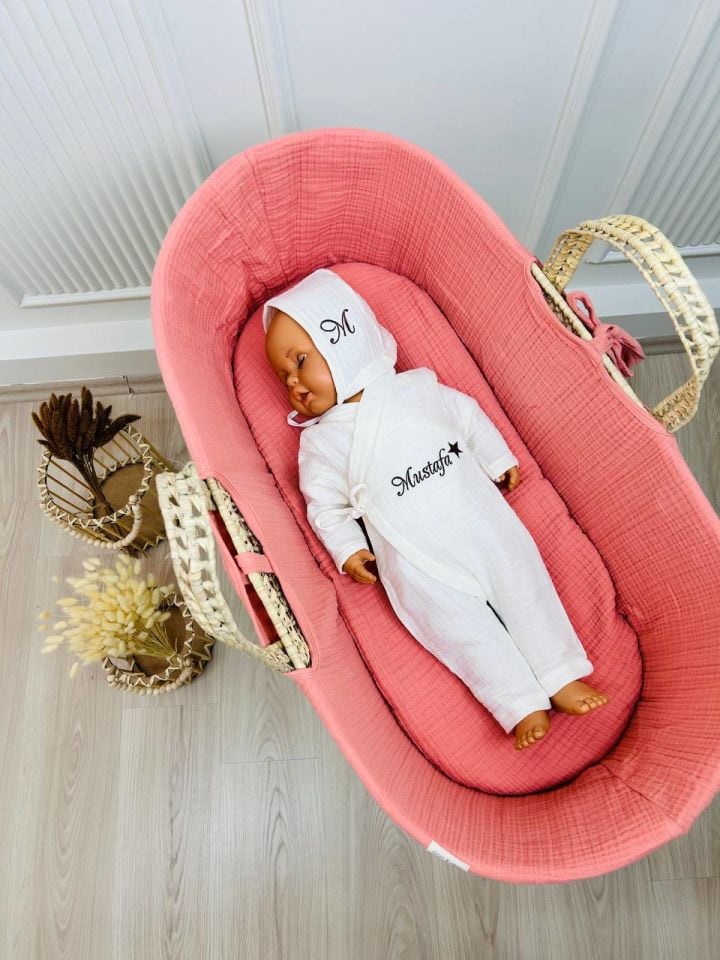 4 Katlı Müslin İsimli Hastane Çıkışı Zıbın Pijama ve Şapka