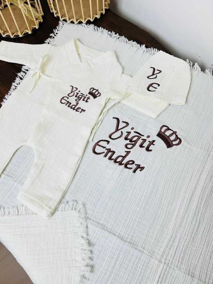 İsme Özel Nakış İşlemeli 4katlı Müslin
