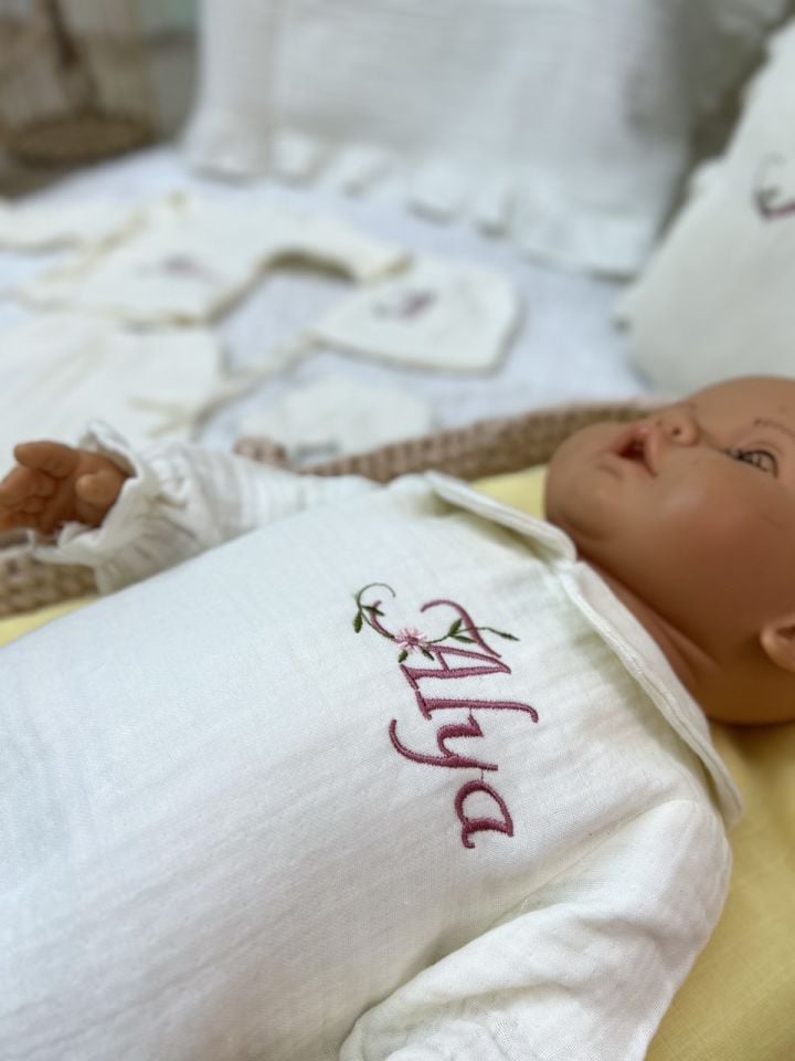 İsme Özel Nakış İşlemeli 4katlı Müslin Hastane Çıkışı