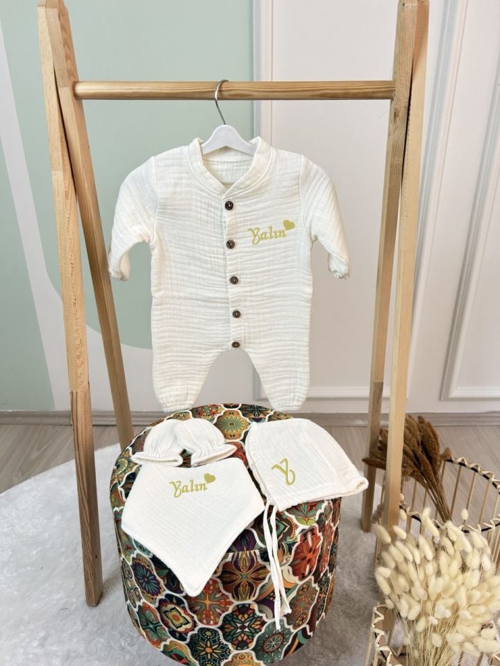 İsme Özel Nakış İşlemeli 4katlı Müslin Tulum Şapka