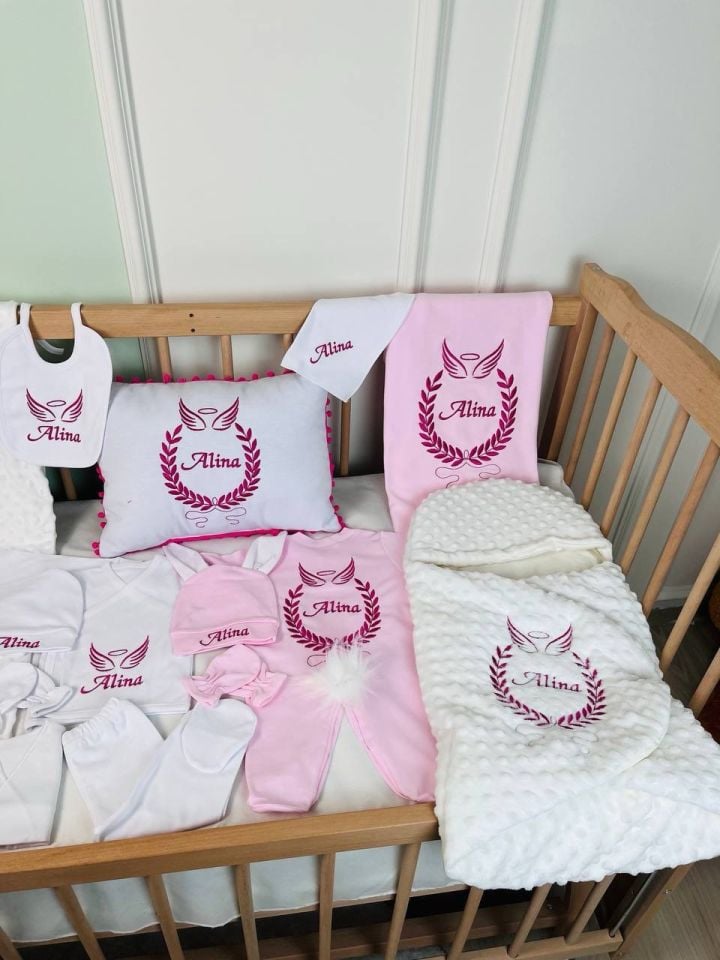 Nakışlı Beyaz Pembe Kanatlı  16 Parça Hastane Çıkış Seti