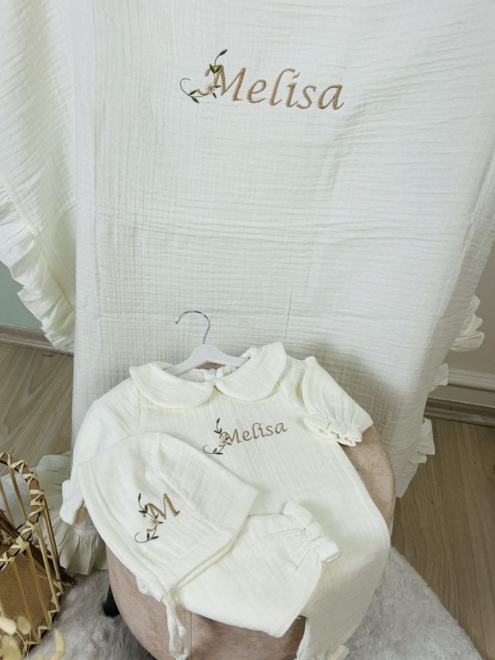 İsme Özel Nakış İşlemeli 4katlı Müslin